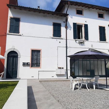 Country Esmera Desenzano del Garda Exterior foto